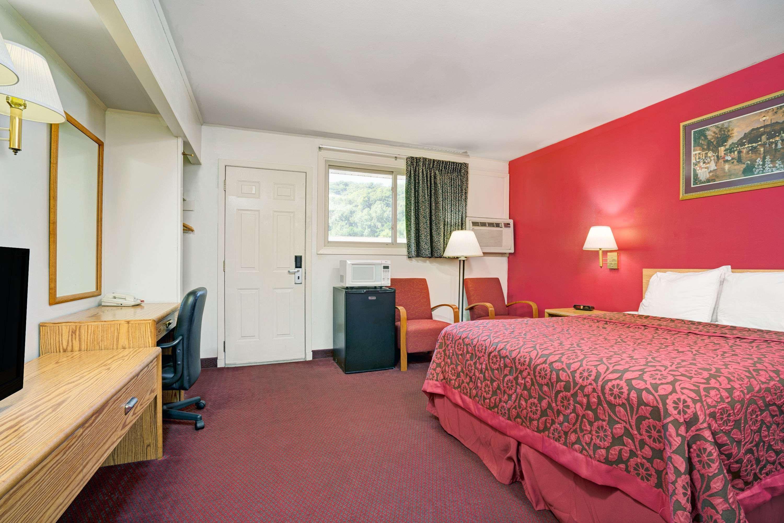 Travelodge By Wyndham Red Wing Extérieur photo