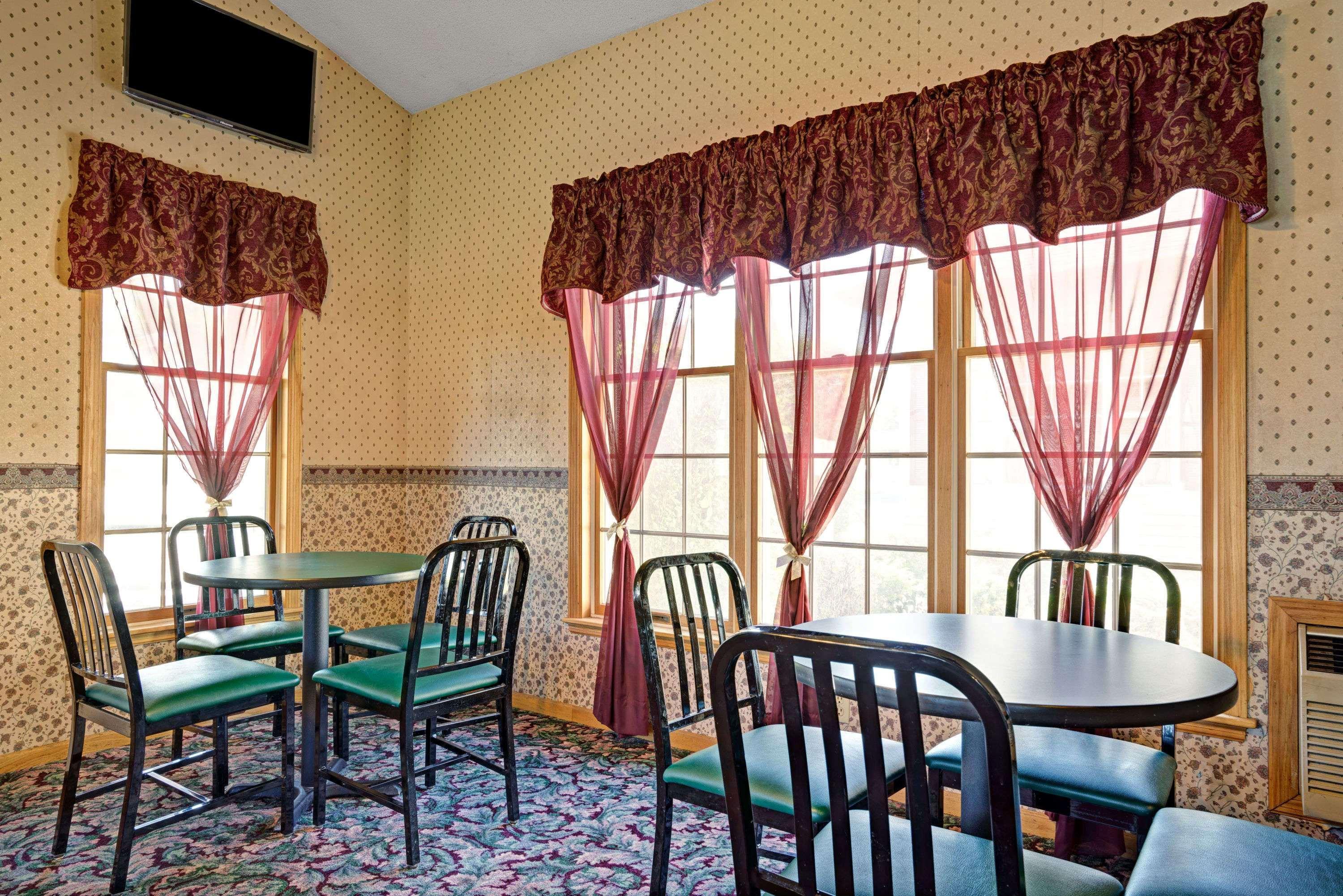 Travelodge By Wyndham Red Wing Extérieur photo