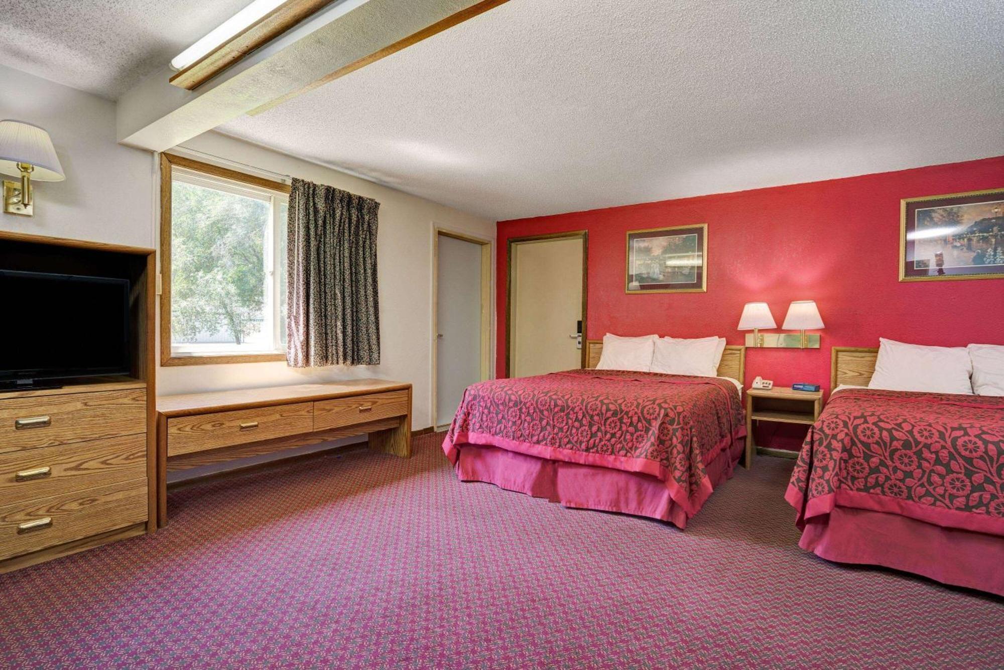 Travelodge By Wyndham Red Wing Extérieur photo