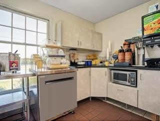Travelodge By Wyndham Red Wing Extérieur photo